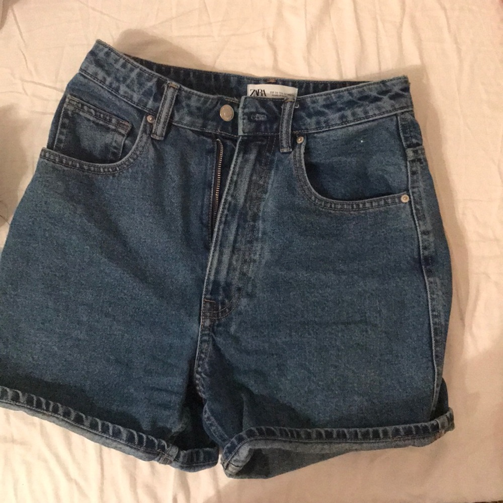Zara high waisted mom denim jean shorts size 2